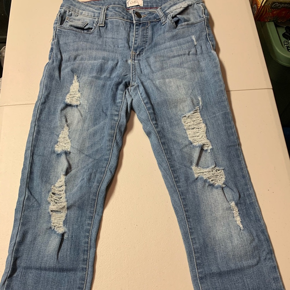 Juniors Destroyed Jeans